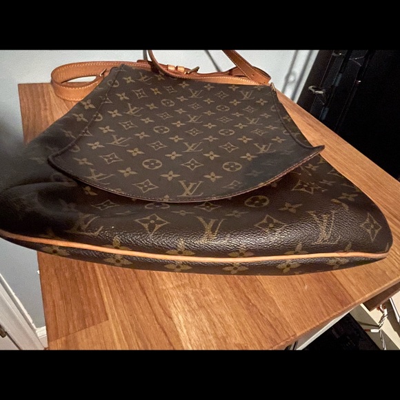Louis Vuitton Monogram Musette Salsa GM - Picture 4 of 6
